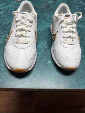 Cheetah print Nike